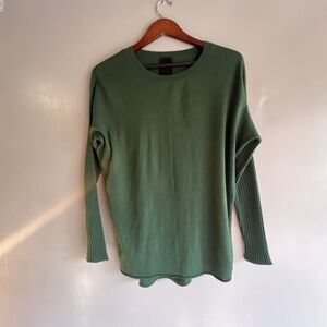 Heather By Bordeaux Top Size Medium Long Sleeve  Sweater